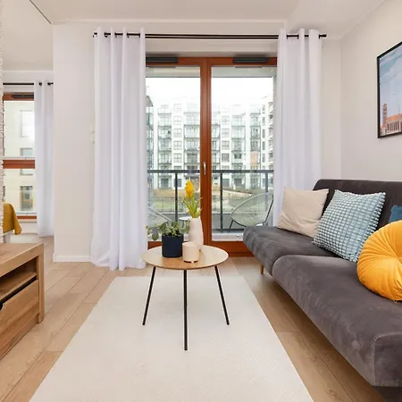 Zajezdnia Wrzeszcz Modern With Balcony & Parking By Renters Danzig