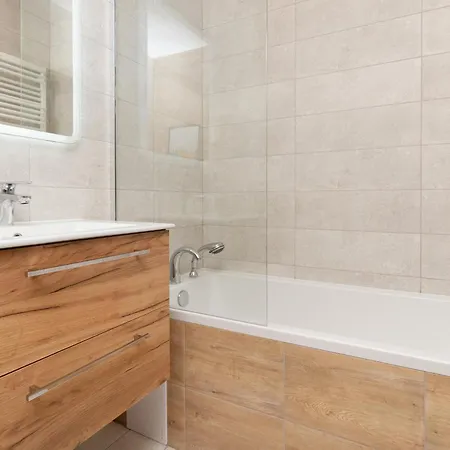 Διαμέρισμα Zajezdnia Wrzeszcz Modern With Balcony & Parking By Renters *