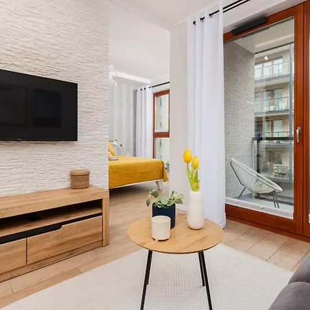 Zajezdnia Wrzeszcz Modern With Balcony & Parking By Renters * Gdaňsk